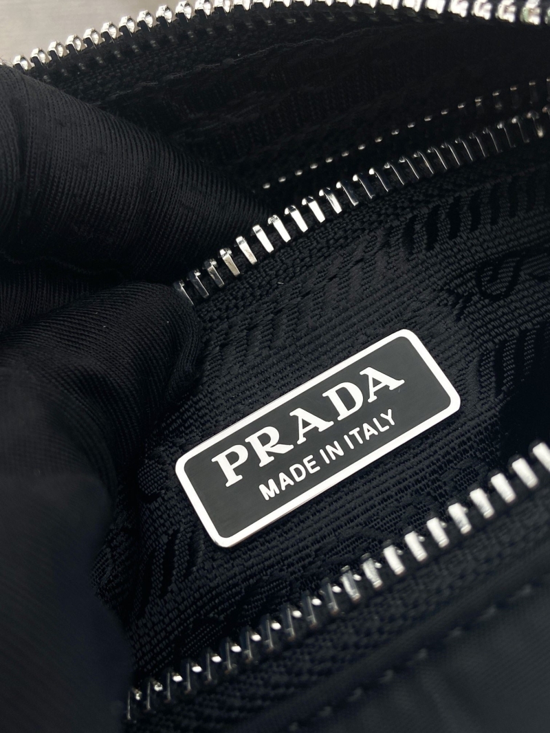 Pra*a hobo bags